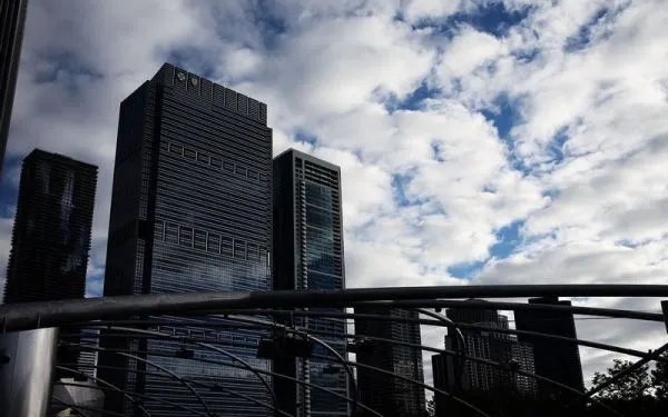 宋茜粉丝站休整公告，为何大多数艺人粉丝得不到工作室的协助？