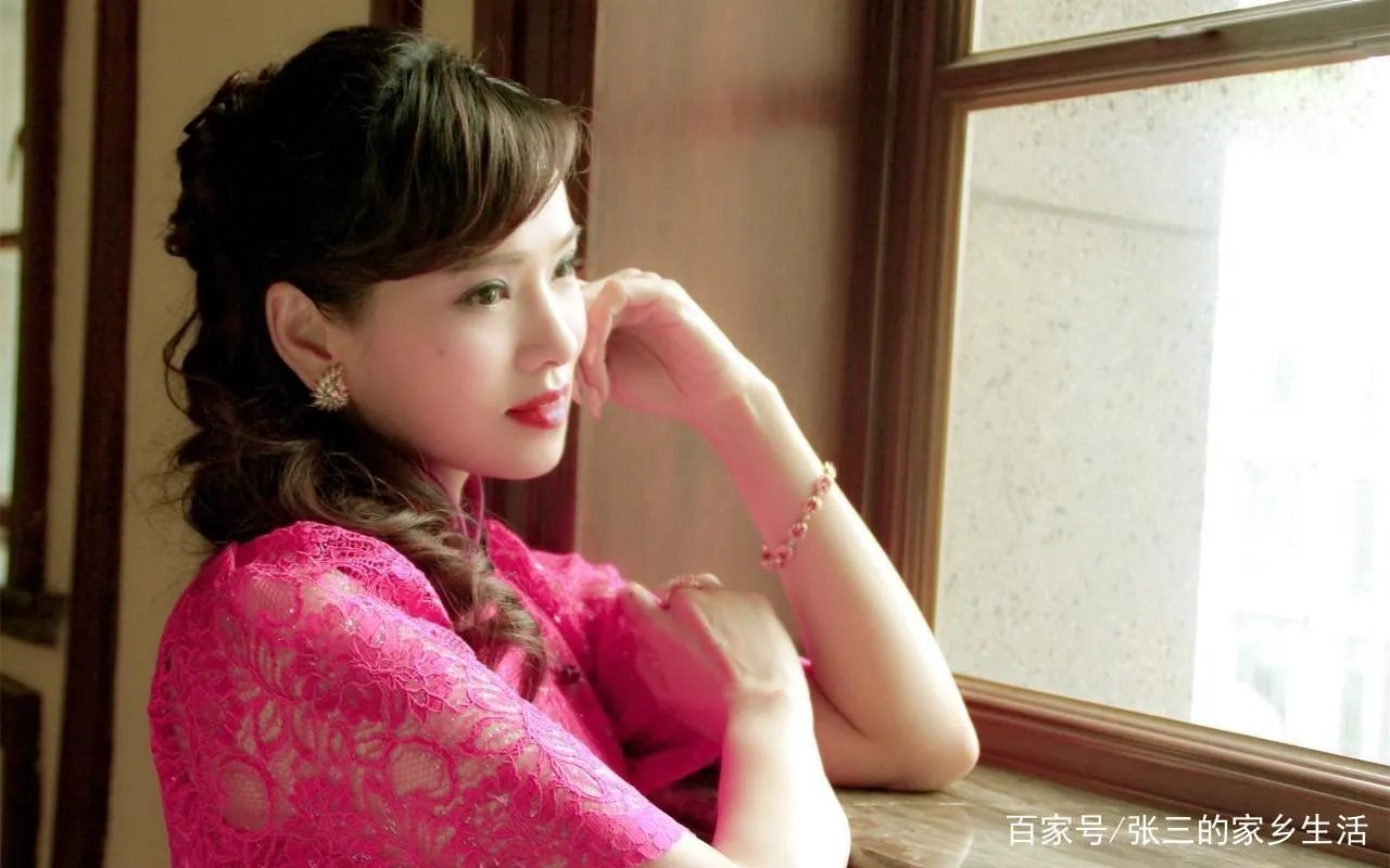 伊能静和秦昊年龄差很大，那么为什么秦昊会选择伊能静？