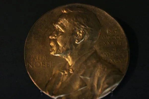 2015年诺贝尔生理学或医学奖是谁