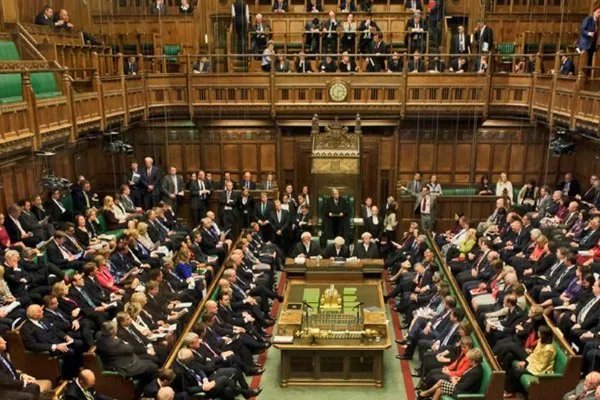 都铎王朝只是兰开斯特家族的旁支，为何亨利七世能建立一代王朝呢？