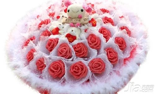 粉玫瑰花语是什么 粉玫瑰花语大全