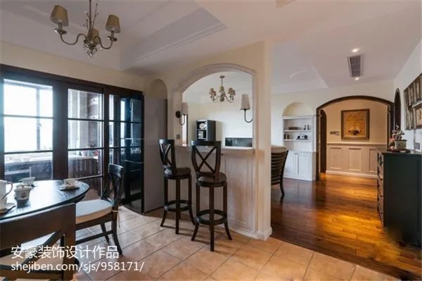 请问红外线测温仪的工作原理