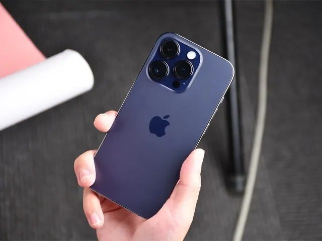 【必买】高性价比还保值，四款大牌旗舰级手机推荐