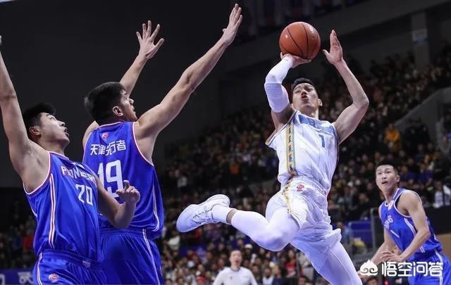林书豪CBA首秀，砍下25分6篮板9助攻，这样的表现你满意吗？你看好林书豪吗？