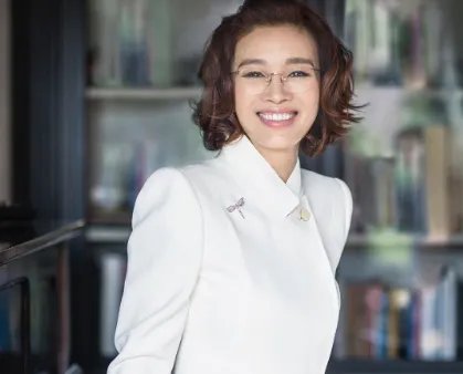 周立波妻子胡洁简介