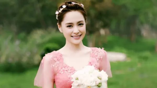 40岁阿娇节目中谈恋爱观，她是怎么说的？