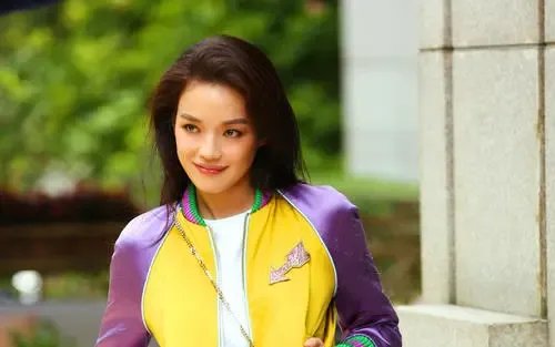 舒淇出道之后都和哪些男星或者女星拍过电影?