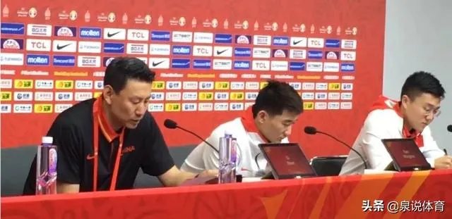 有人说男篮惜败波兰不怪周琦，责任在李楠，周琦不应该被骂的一无是处！你怎么看呢？