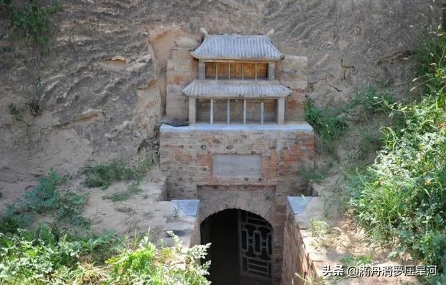 7旬老人花6年时间给自己建墓穴,活人给自己挖墓,为什么?