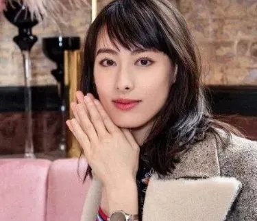 梁洛施跟李泽楷分手多年,为何不嫁其他人?