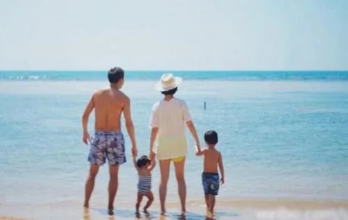 蒋勤勤孙俪是同父异母，俩人真实关系浮出水面，你觉得像吗？