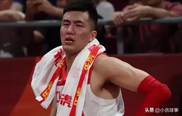 网友翻了郭艾伦和易建联的微博，前者大多是综艺，后者大多是篮球，你怎么看？