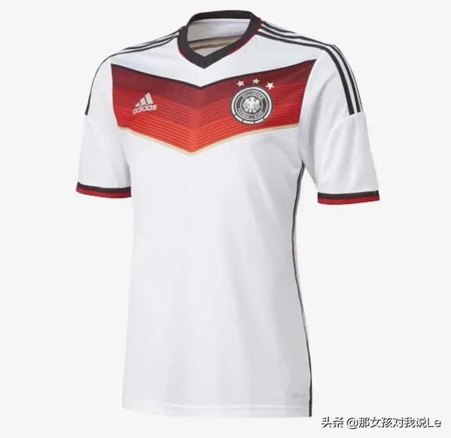 最好看的足球队服十大