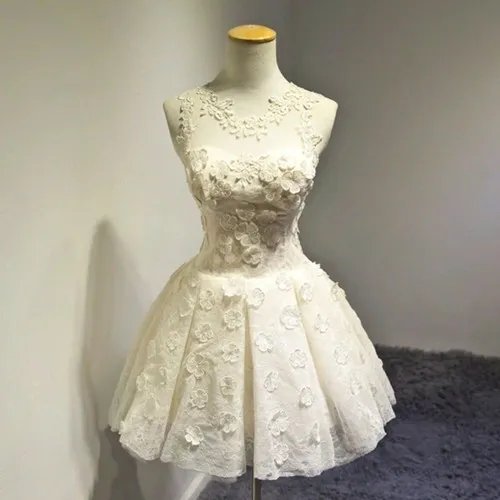 伴娘礼服出租多少钱  伴娘服在哪里租