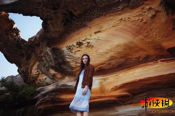 世界美女地图：罗马尼亚29岁女子穷游37国专拍正妹