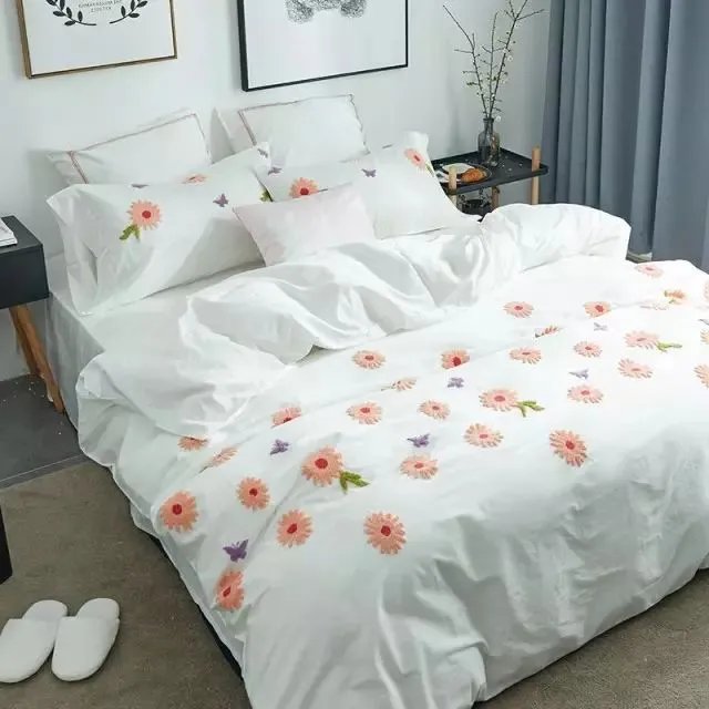 【面料】据说今年秋天流行把植物穿上身，印花届三大“新晋网红”来了！