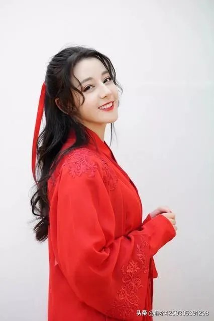 你觉得迪丽热巴的男友会是什么样子的呢？理由是什么？