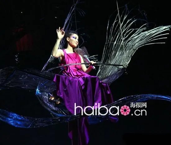 2012王菲巡回演唱会的王菲简介