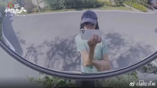 如何评价周迅在“相信未来”中的演唱?