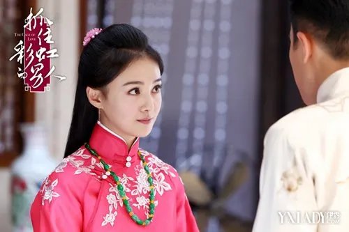 郑爽走不慎光图片疑似郑爽不雅照曝光