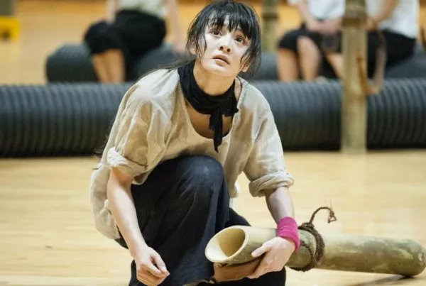 春晚王琪演唱托托可海牧羊人伴舞是谁