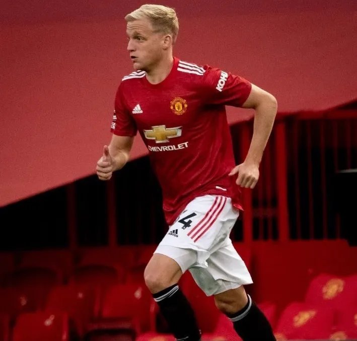 曼联1-3不敌水晶宫的比赛里，范德贝克的表现如何？