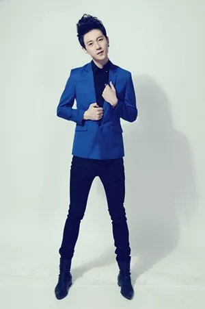 祁汉和谁牵手了，祁汉微博，祁汉个人资料，祁汉图片