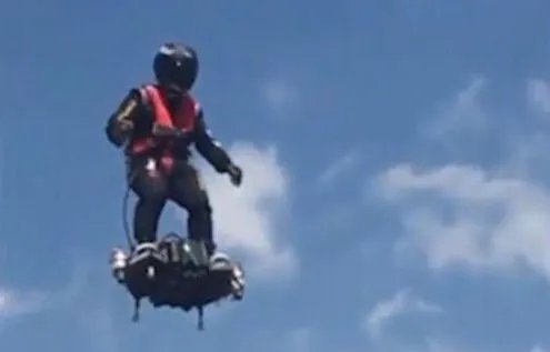 悬浮滑板成功飞行是怎么回事？