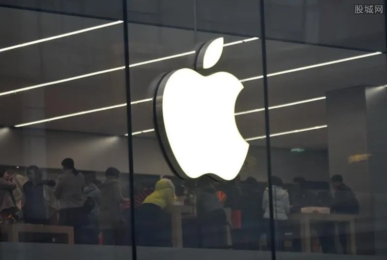 iPhone12悄悄加单200万部 销量火爆紧缺货