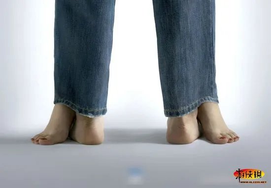 超级内涵的杜蕾斯创意广告合集 你能看懂么？