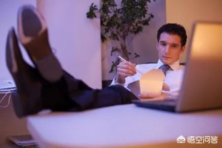 眼睛经常看电脑看得干涩,有什么好的调养方式?应该怎么护眼呢?