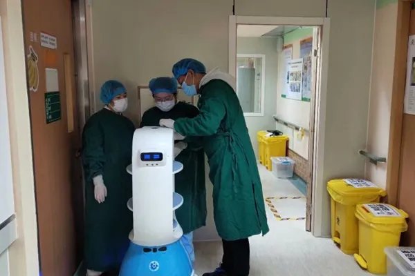 纽约州长称80%病例都能自愈,此种言论是否有科学依据?