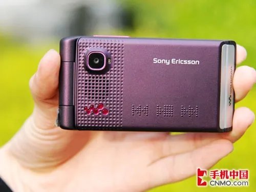 美女感控音乐心情 索尼爱立信W380评测