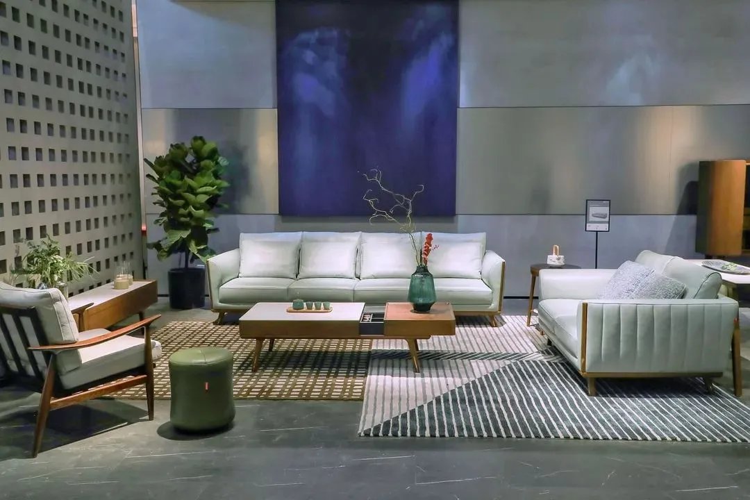 顾家工艺上海展亮相,37年匠心坚持,用极简设计定义极致舒适生活!