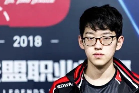 李汭璨scout国籍是什么？