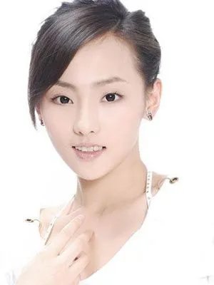 请看，这个演员是谁﹖