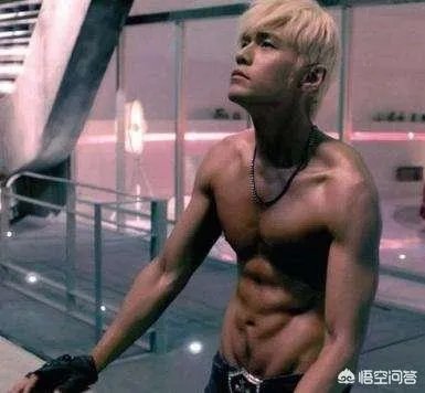 周杰伦胖出新高度，北京演唱会上粉丝让其减肥，你怎么看？