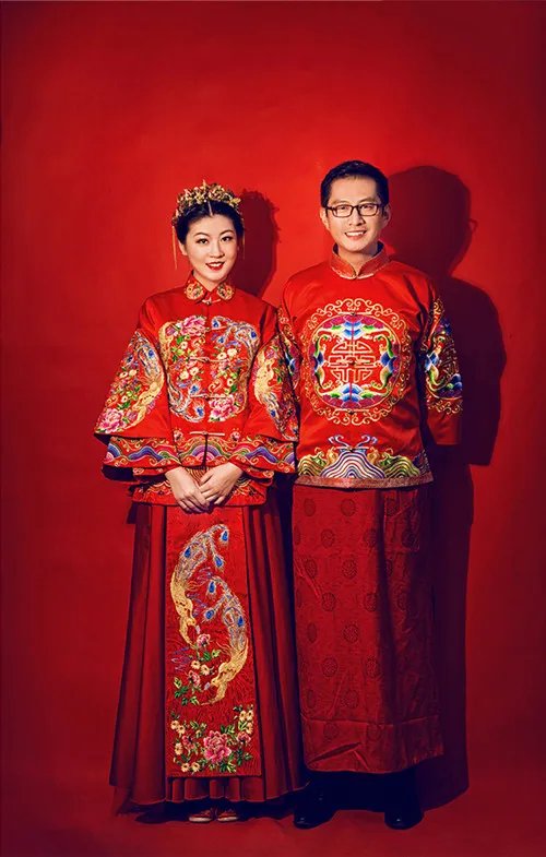 秀禾服婚纱照图片欣赏 新娘如何挑选秀禾服