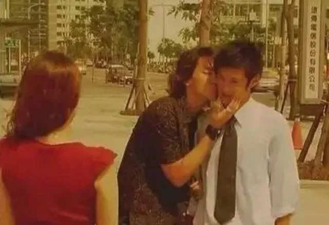 余文乐结婚了，为什么大家都艾特彭于晏？