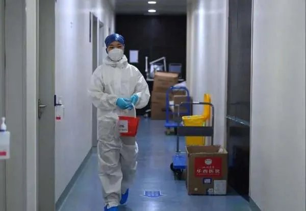 如何查询抗疫巾帼英雄名单？