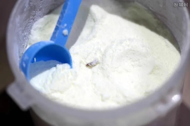 进口奶粉再曝假冒 买进口奶粉要注意品牌和正规