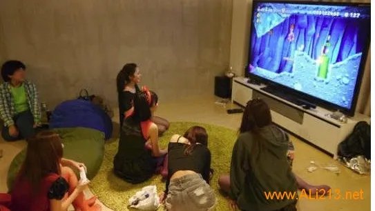 考试之前忙什么？ 大学宿舍果然是个终极副本