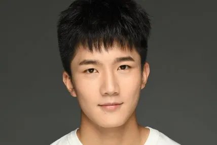 北电艺考成绩公布，张子枫只考了第三名，前两位素人是谁？