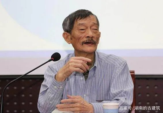 上课布鞋、二郎腿被称当代“扫地僧”的人是谁？