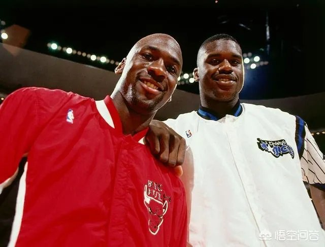 第三节没打完，威少就拿下16个篮板，成就赛季三双，你怎么看？