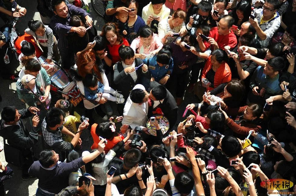 基友一生一起走！福建首对男同志公开结婚啦！