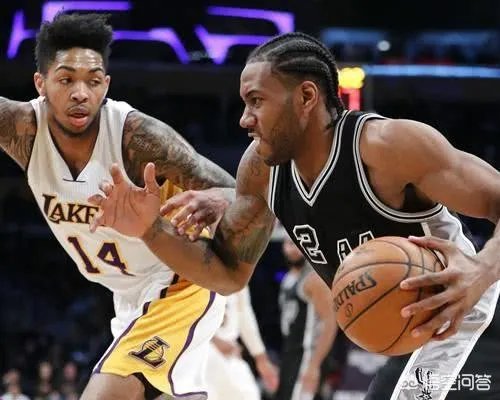 科比发推特慰问波波维奇，小卡为何无任何表示？