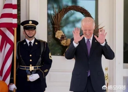 桑德斯退选意味着什么？