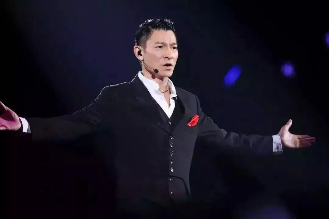 刘德华，活该你红37年！