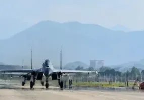 9日东部战区继续位台岛周边海空域组织实战化联合演训，哪些信息值得关注？